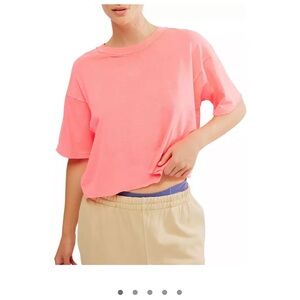 Hot pink cropped tee